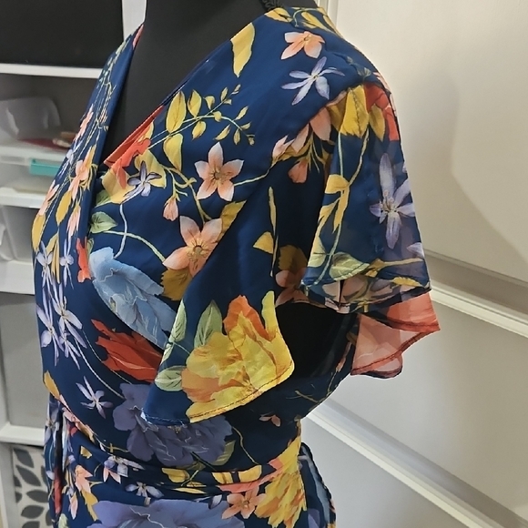 Sweet Pea Navy Floral Midi Dress - Picture 3 of 12